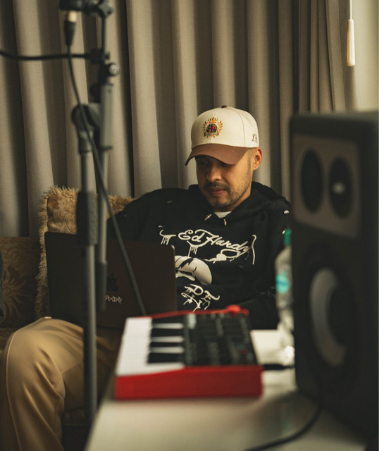Blow Music Image