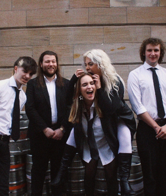 Martha May & The Mondays | Spotify