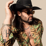 Koe Wetzel profile