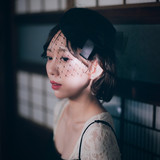 青いガーネット | Spotify