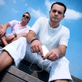 Die mit dem roten Halsband - Original Werbung  Musik und Lyrics von Frank  Styles, F&K | Spotify