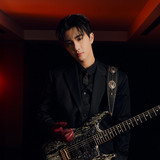 Perth (เพิร์ธ ธนพนธ์ สุขุมพันธนาสาร) live at Paragon Hall, Bangkok