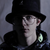Elio Ξ. profile