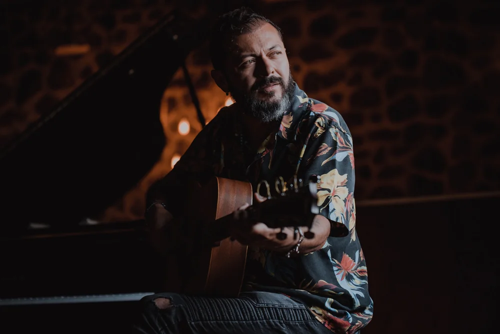 Edgar Oceransky: mejores canciones · discografía · letras
