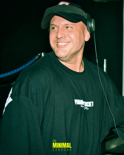 Jus Deelax press photo