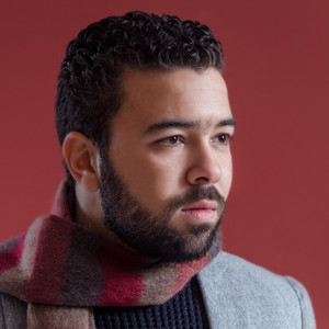 مش عايز ابعد by Islam Refaat