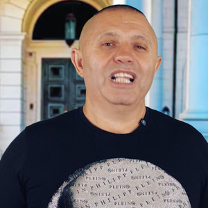 Nicolae Guta - Stau in varful muntelui