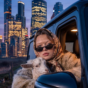 Вывезли Аленку из деревни by Sola Project