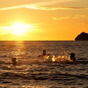 Lagu lagu santai - Lecobiat