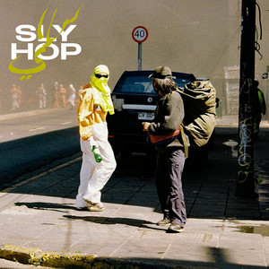 En la city by Sajo Bkule, Sasha Alquinta, Redmist