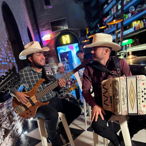 Los Mentados de Culiacán - Ni Por Todas Las Estrellas (En vivo)