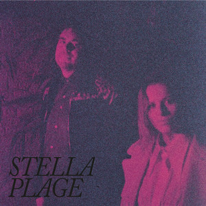 La fille qui perd ses clés dans la neige by Stella Plage