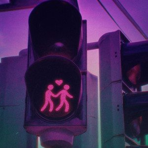 FALLING IN LUV