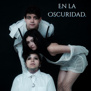 En la oscuridad by Acuaria
