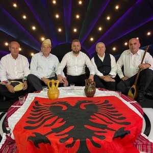 Gezim Zefi - Mos Harro Bukën E Vjetër