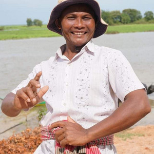 Rikan Channel តន្រី្តភូមិយេីង - គោសុីស្រូវ​ តាវ៉ន​ អោរណោ​ Kou See Srov