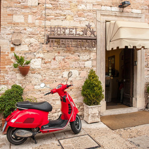 Acoustic Guitar by William King - Italian Story