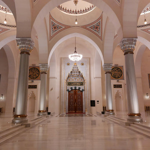 الشيخ خليفة عبد الرحمن - الصديق الجيد