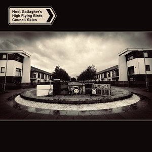 Live Forever - Radio 2 Session, 08.09.21 by Noel Gallagher's High Flying Birds