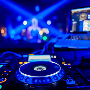 yanis jacob - A Thread