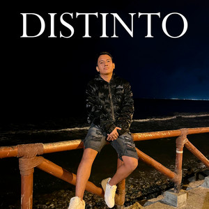 Distinto by Diego Villalobos Acevedo