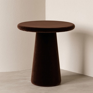 Velvet Corner Table by ROCHMANTO, SE