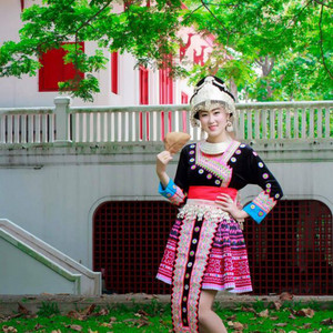 Tsom Xyooj - Luag Puas Hlub Koj