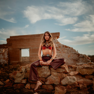 Bella Mackenzie — BLACKSMITH (2026)