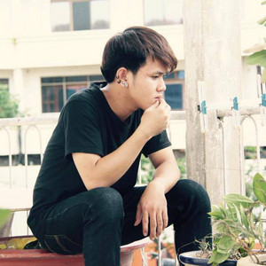 Fulet - ហ៊្វូលេត - រីករាយថ្ងៃកំណើតខ្ញំុ