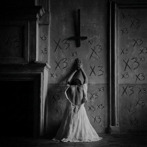 Esme Rose - I'm That Witch