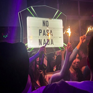 No pasa nada (feat. Lost Song Músic) [En vivo]