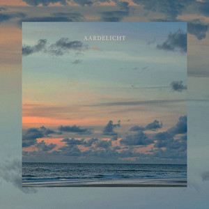 Aardelicht by Geert Huizenga
