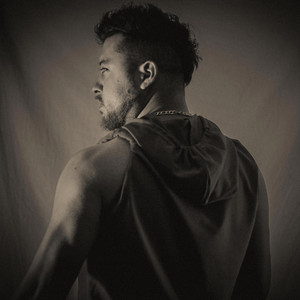 Richie Hope - Versos de un amanecer roto