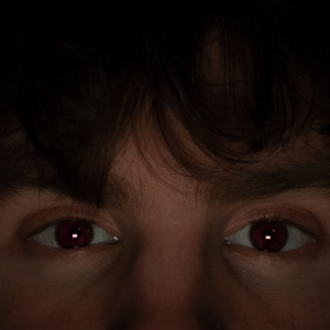 Rote Augen by Fa