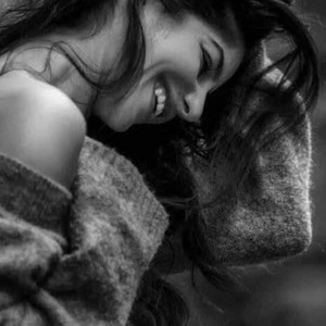 Me Fui Sin Irme by Eugine miles