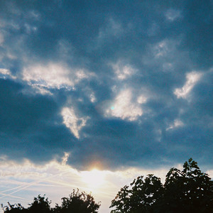 the night sky feels like my bed