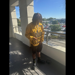 Designer junkie by Tresplitz