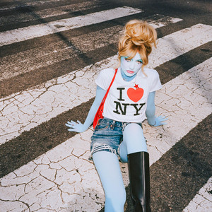 Girl in New York by rlyblonde