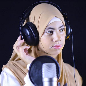 صوت القرآن - مريم ناصر - ليس الغريب