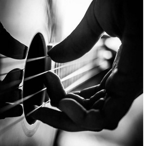 Sema joho - Playful string