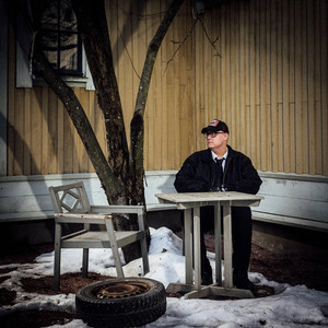 Haluun Et Sä Tiedät by Louhi