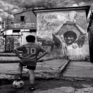 10 MARADONA