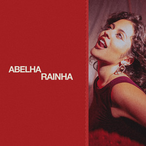 Abelha Rainha by Helena Peres