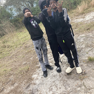 LuhT7frmOvaeast2400 - T7ShitMaN (feat. T7)