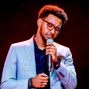 Kine Lengusu - በክብር ቀጠልኩኝ (Live)