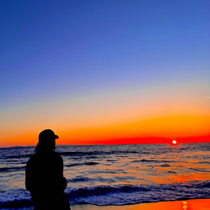 Seaside by Lonnie