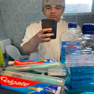 iubita mea pare neimpresionata by VladFortnite2010