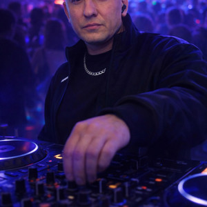 Пригорни мене тихо by Dj NACZALNIK Boss
