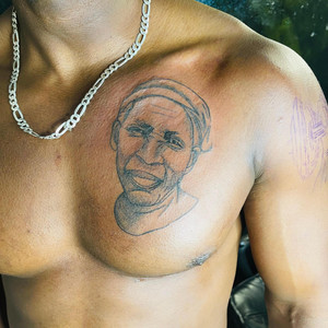 Boochi (feat. Omega vybz)