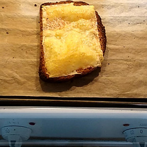 Ostesmørbrødene ble brent